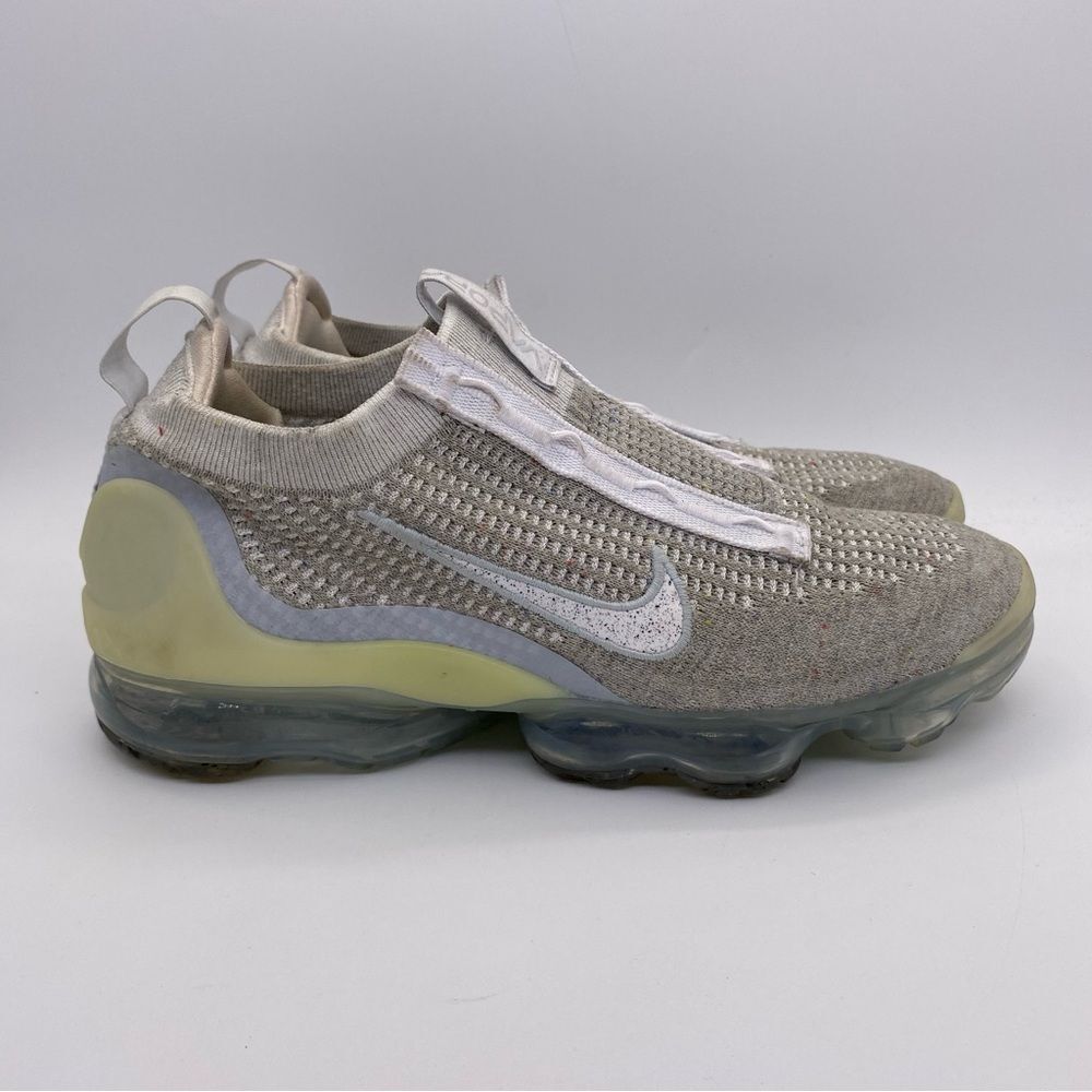 Nike Air Vapormax 2021 Flyknit White Pure Platinum Women's Sneakers  | Size: 9.5